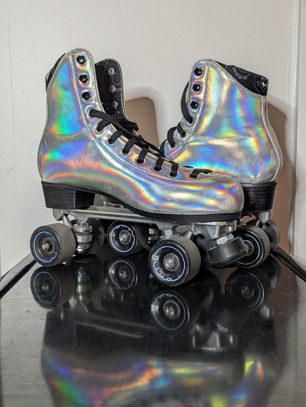 The Moon Boot FLASHDANCE Quad Skate size